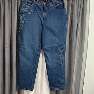 Gloria Vanderbilt Blue Straight Leg Jeans with Floral Embroidery